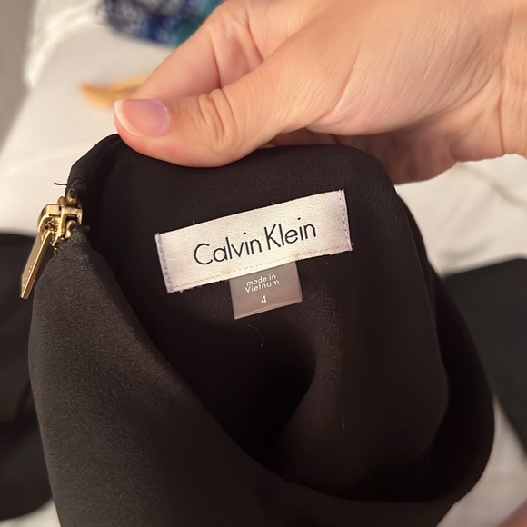Calvin Klein dress - Picture 3 of 3